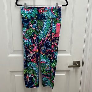 NWT Lilly Pulitzer M high rise crop legging in multi take me to the sea